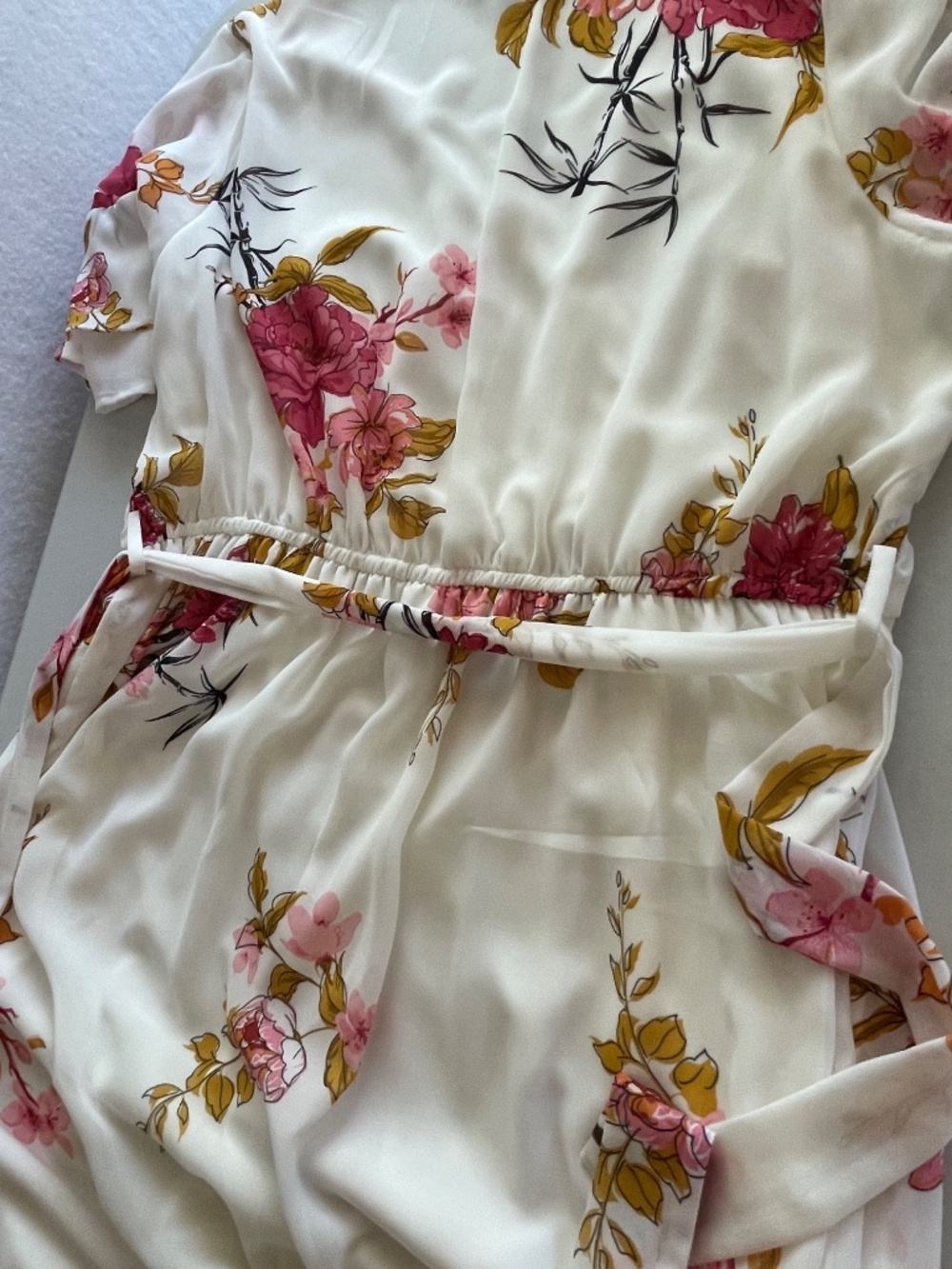 City Chic Floral Chiffon Flutter Sleeve Wrap Maxi-Dress in Pink & Cream, Size 16 - Picture 9 of 11